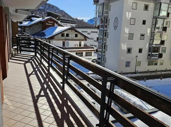 3 Bedrooms In The Heart Of Cervinia * Брей-Червінія