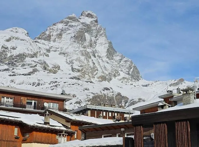 3 Bedrooms In The Heart Of Cervinia Апартаменти