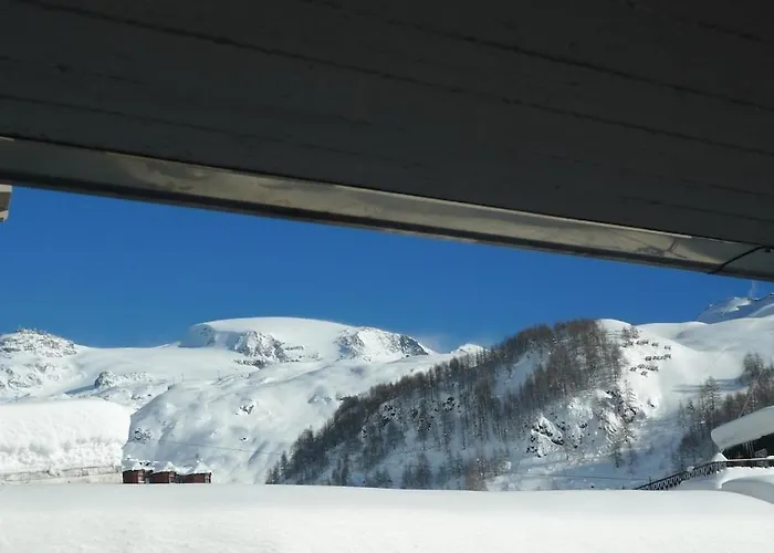 Апартаменти 3 Bedrooms In The Heart Of Cervinia *