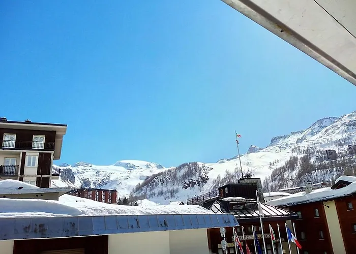 3 Bedrooms In The Heart Of Cervinia Апартаменти *