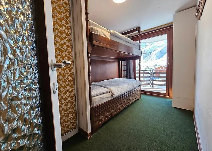 Апартаменти 3 Bedrooms In The Heart Of Cervinia