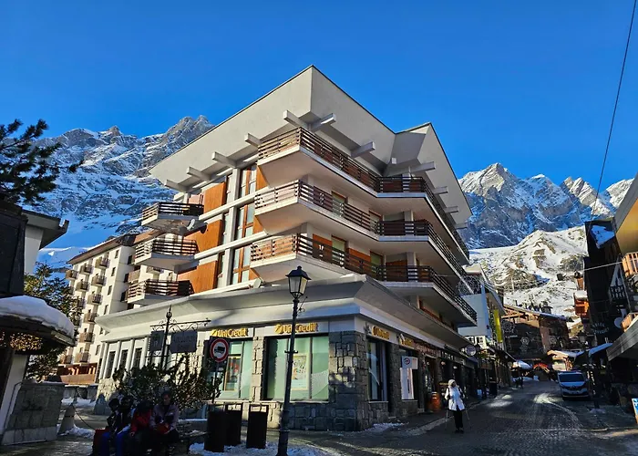 Апартаменти 3 Bedrooms In The Heart Of Cervinia Брей-Червінія